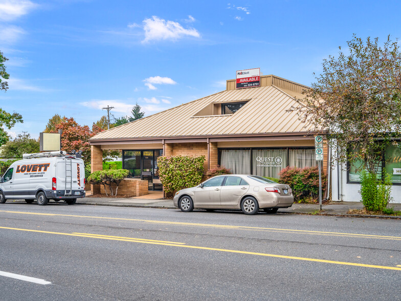 Primary Photo Of 2927–2933 E Burnside, Portland Medical For Lease