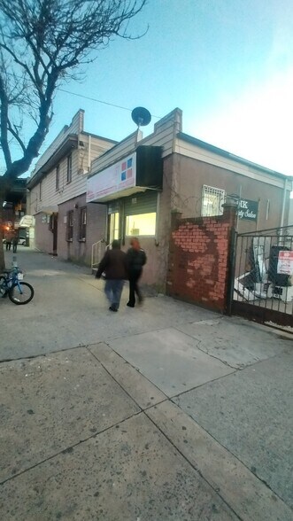 More Photos Of 10354 93rd St, Ozone Park General Retail For Lease