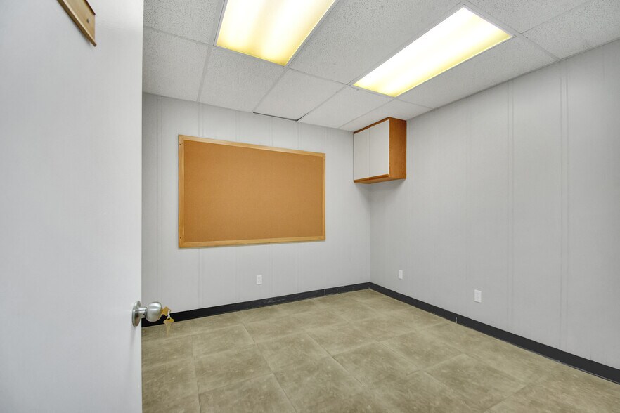More Photos Of 5858 St Augustine Rd, Jacksonville Freestanding For Lease