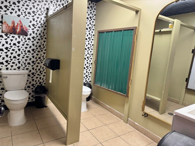 More Photos Of 52 Main St, Mount Pleasant General Retail For Sale