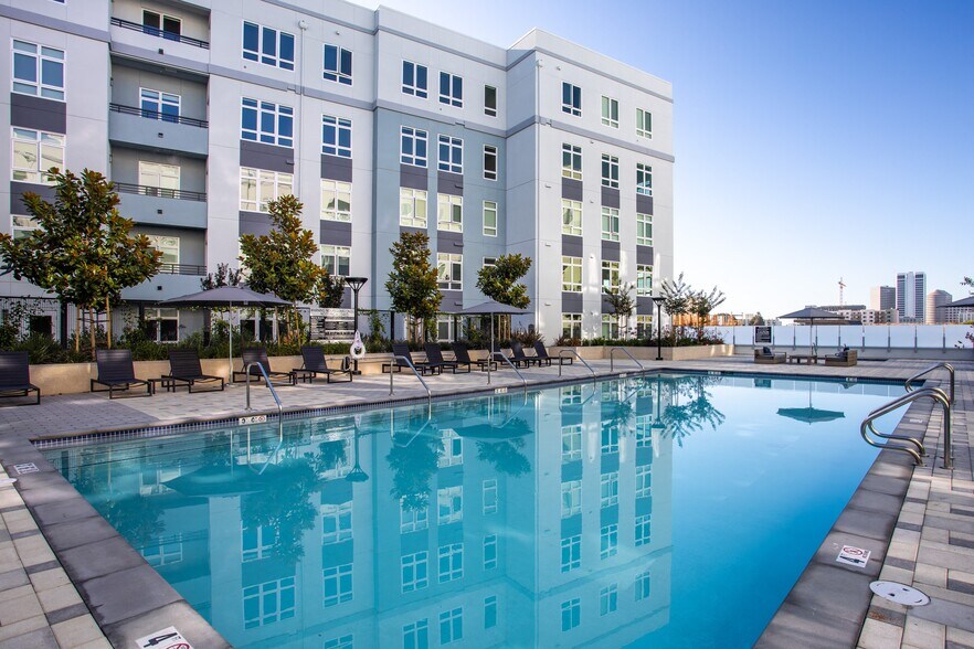 More Photos Of 3093 Broadway, Oakland Apartments For Lease