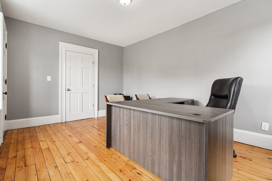 More Photos Of 285 Congress St, Bridgeport Office For Sale