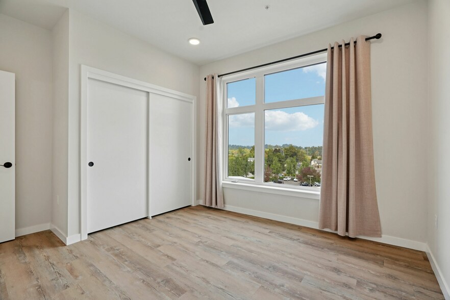 More Photos Of 120 Bush St S, Salem Apartments For Lease