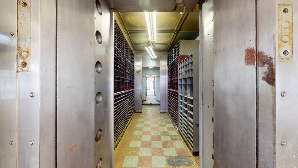 More Photos Of 152 Grant Ave, Vandergrift Storefront Retail Office For Lease