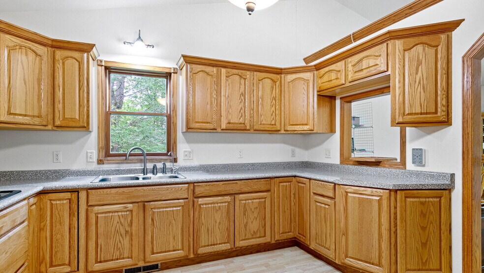 More Photos Of N1107 Roses Resort Rd, Weyerhaeuser Trailer Camper Park For Sale