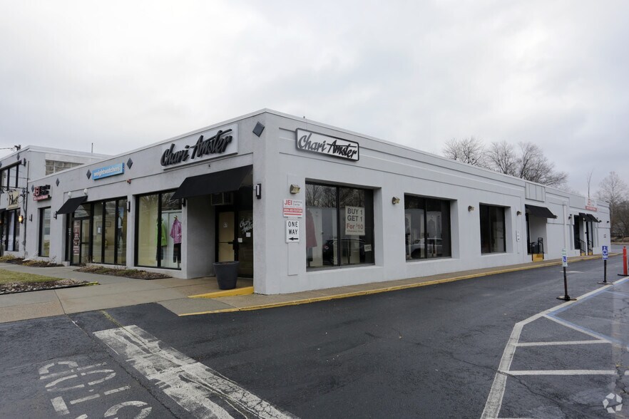 More Photos Of 95-97 S Livingston Ave, Livingston Storefront For Lease