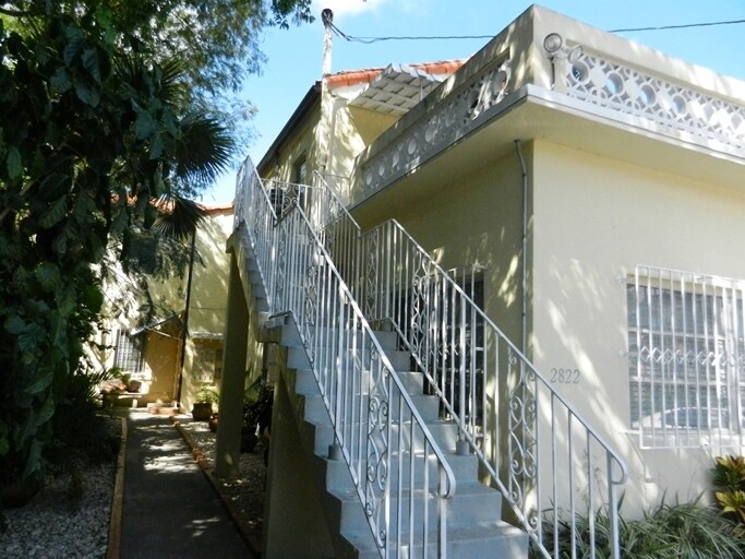 Primary Photo Of 2822 Pine Tree Dr, Miami Beach Apartments For Sale