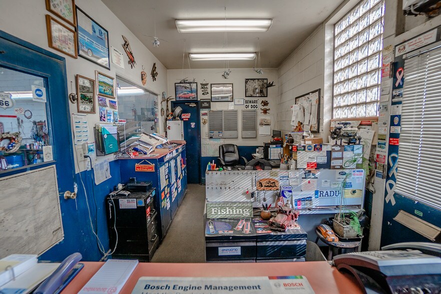 More Photos Of 12211 Hadley St, Whittier Auto Repair For Sale