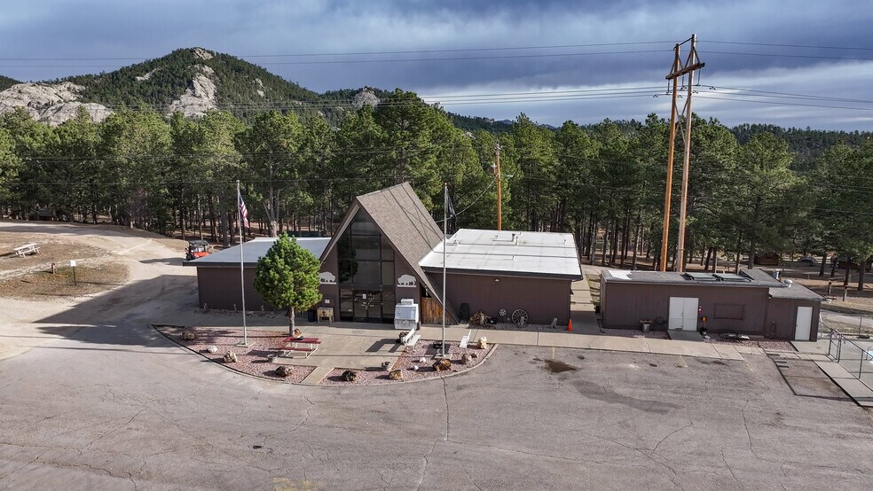 More Photos Of 1116 N 5th St, Custer Trailer Camper Park For Sale