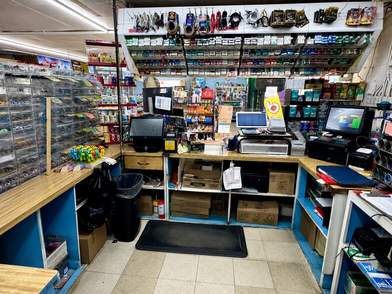 More Photos Of 4500 Monroe Hwy, Watkinsville Service Station For Sale