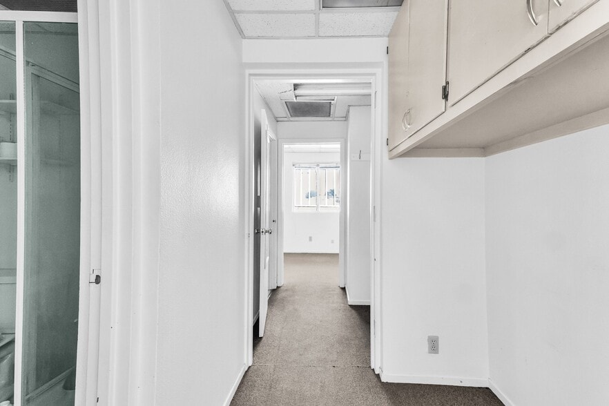 More Photos Of 42725 2nd St E, Lancaster Manufacturing For Sale