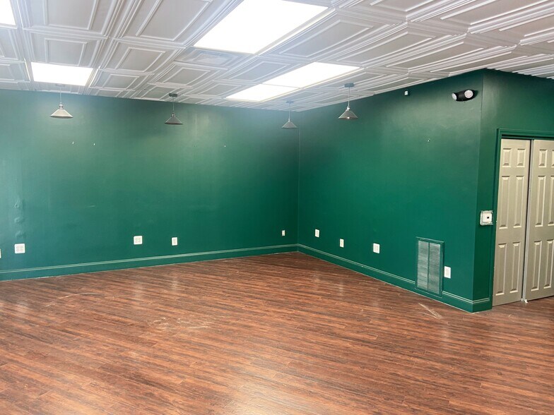 More Photos Of 420-428 Boston Rd, Billerica Storefront Retail Office For Lease
