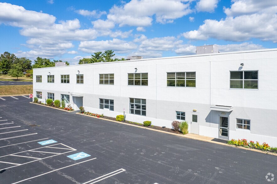 More Photos Of 1850 N Gravers Rd, Plymouth Meeting Flex For Lease