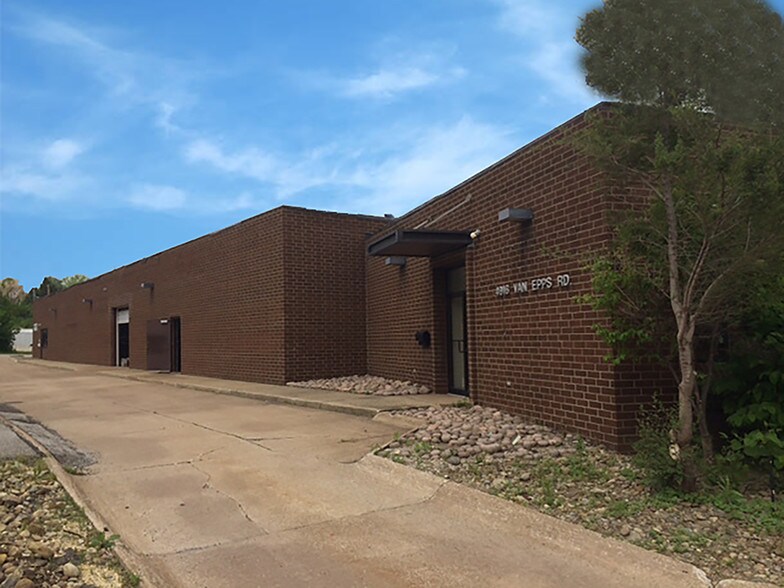 More Photos Of 4906-4920 Van Epps Rd, Brooklyn Heights Manufacturing For Lease