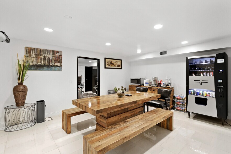 More Photos Of 12862 Foothill Blvd, Sylmar Warehouse For Sale