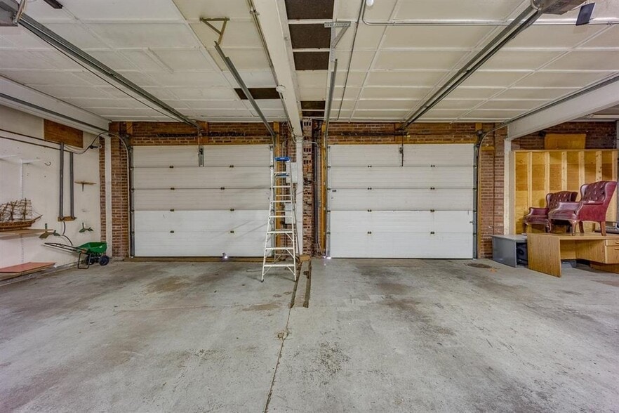 More Photos Of 2014 S Calhoun St, Fort Wayne Manufacturing For Sale