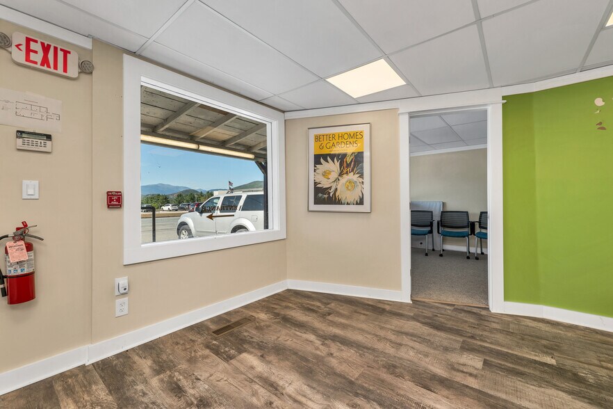 More Photos Of 3631 White Mountain Hwy, North Conway Office For Lease