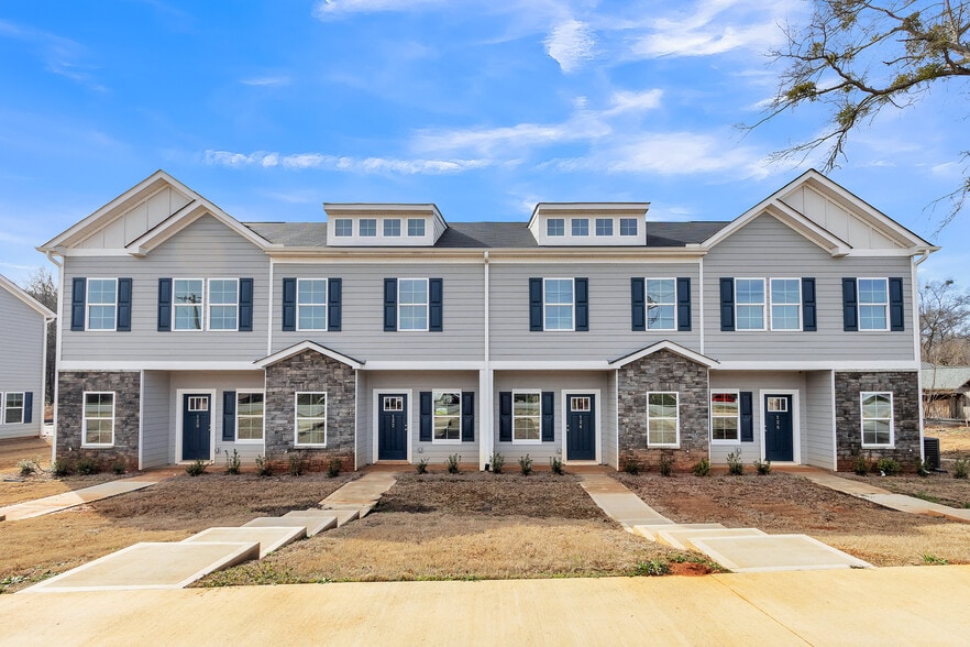 More Photos Of , Pendleton Multifamily For Sale