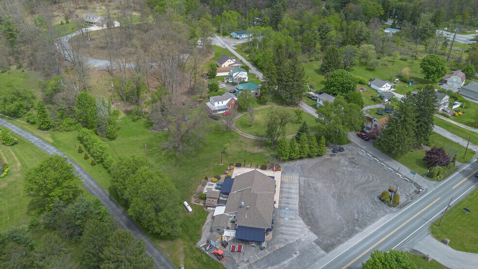 More Photos Of 13524 S Eagle Valley Rd, Tyrone Restaurant For Sale