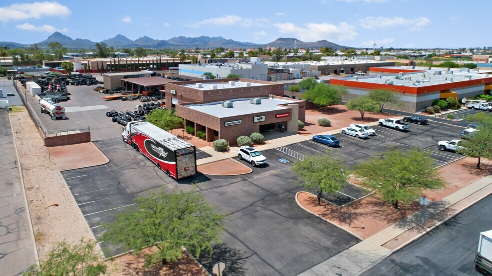 More Photos Of 4310 S Santa Rita Ave, Tucson Warehouse For Lease