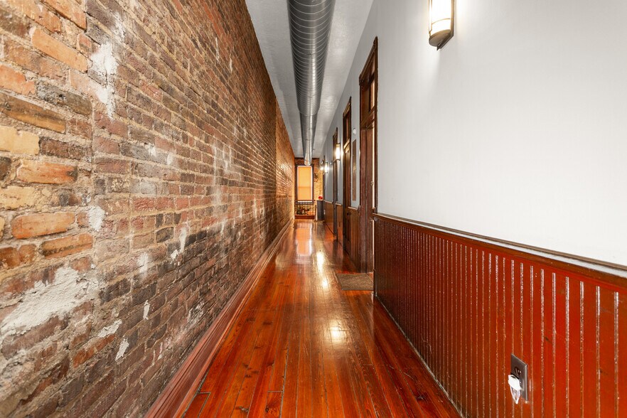 More Photos Of 1012 Noble St, Anniston Storefront Retail Office For Sale
