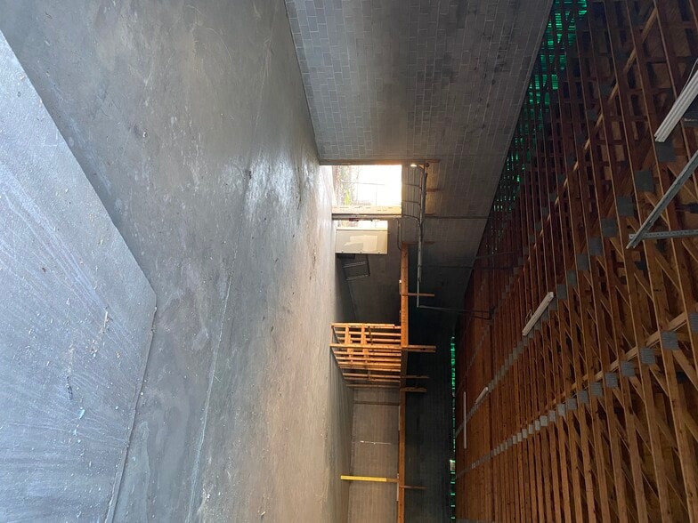 More Photos Of 2635 Western Ave, Knoxville Warehouse For Sale