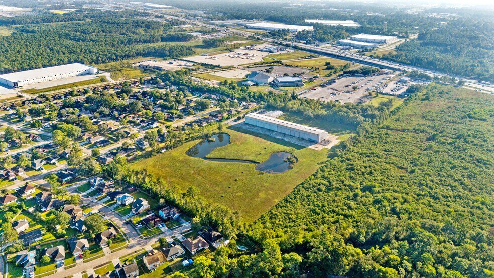 More Photos Of 6400 Hawes, Humble Warehouse For Lease