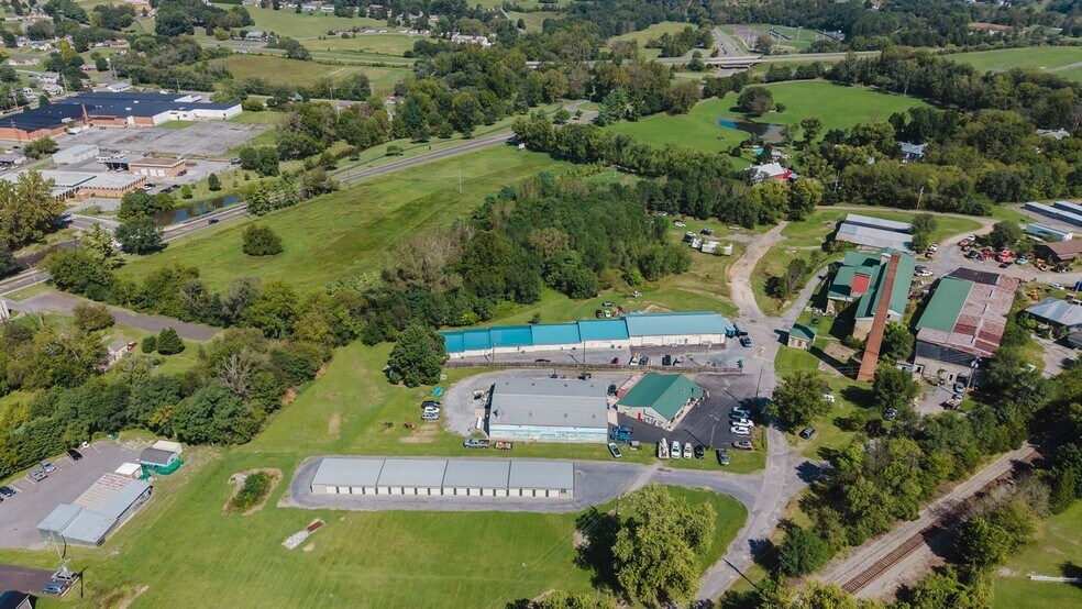 More Photos Of 211 Tannery Rd, Luray Warehouse For Sale
