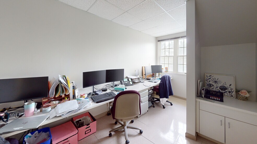 More Photos Of 769 S Main St, Manchester Office For Lease