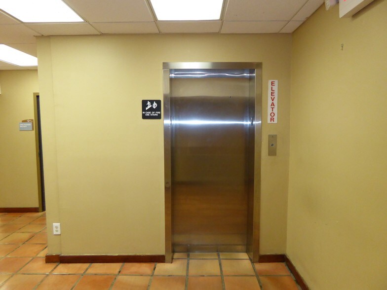 More Photos Of 8874-8896 SW 24th St, Miami Unknown For Lease