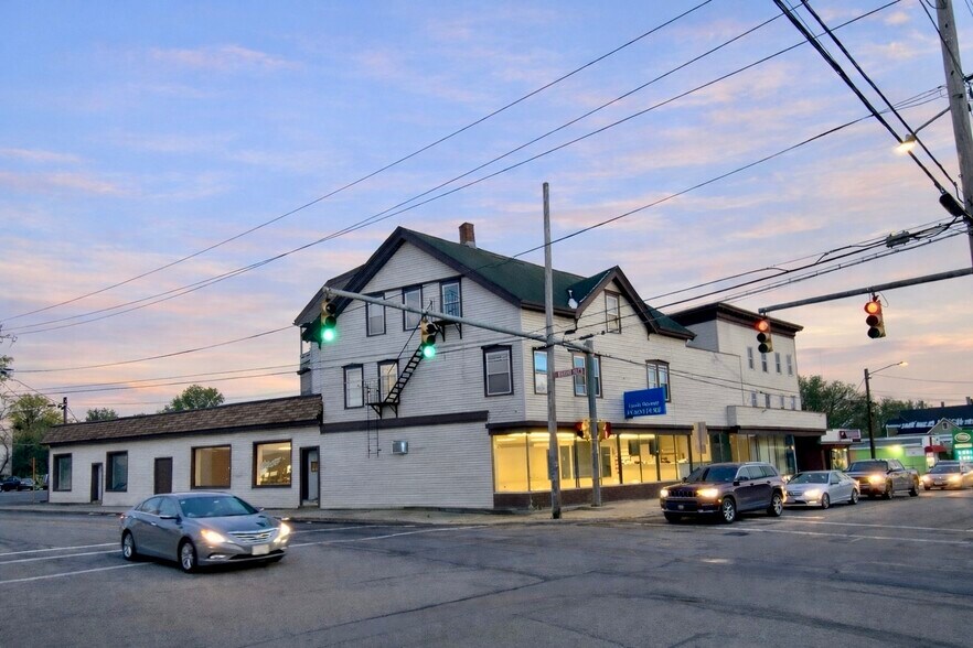 Primary Photo Of 1081 Social St, Woonsocket Apartments For Lease
