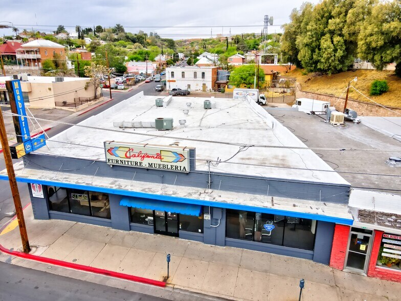 More Photos Of 209 N Arroyo Blvd, Nogales Storefront For Sale