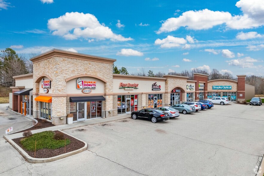 Primary Photo Of 1595 E Sumner St, Hartford Storefront For Sale