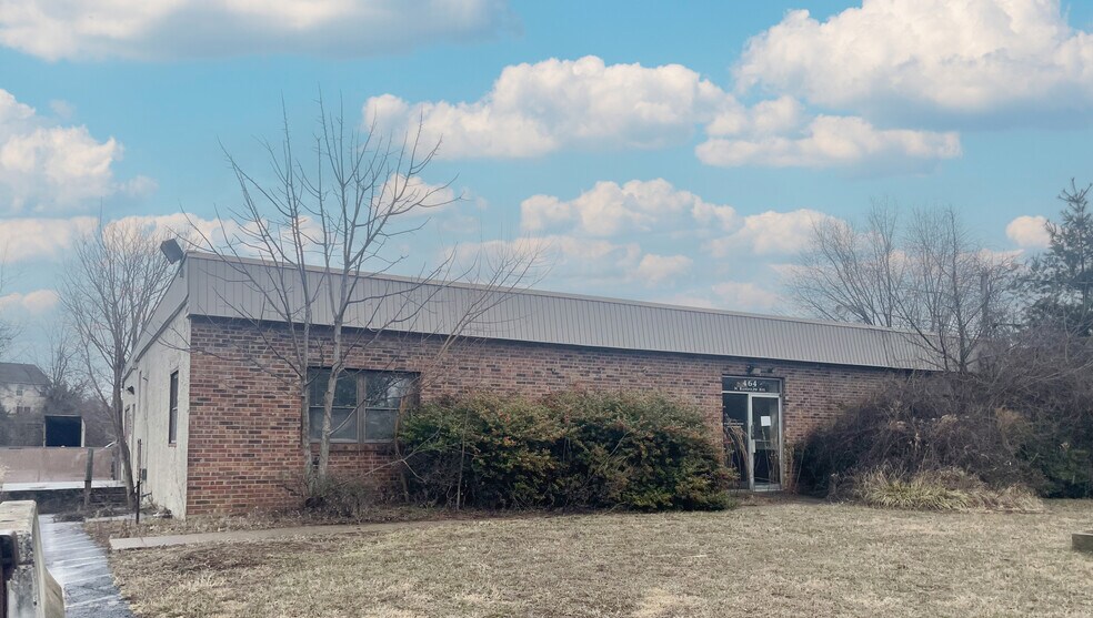 Primary Photo Of 460-464 N Randolph Ave, Cinnaminson Warehouse For Lease