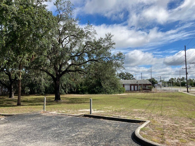 More Photos Of 4612 N 56th St, Tampa Industrial For Lease