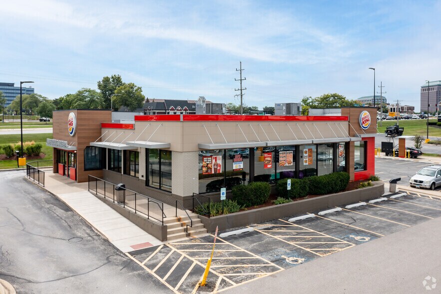 More Photos Of 1508-1556 Butterfield Rd, Downers Grove Unknown For Sale