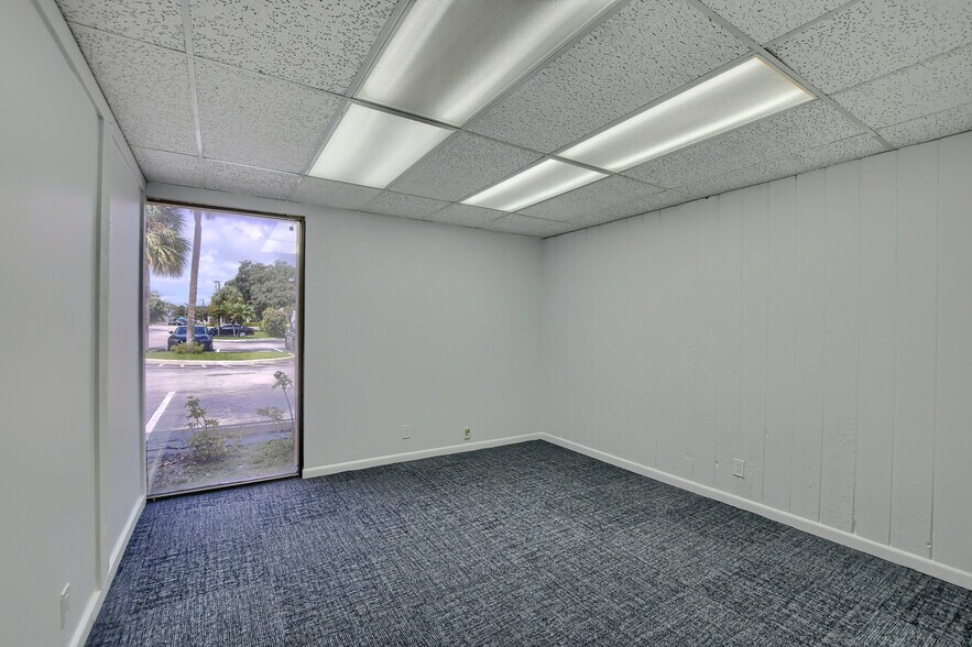 More Photos Of 1300 N Federal Hwy, Boca Raton Medical For Sale