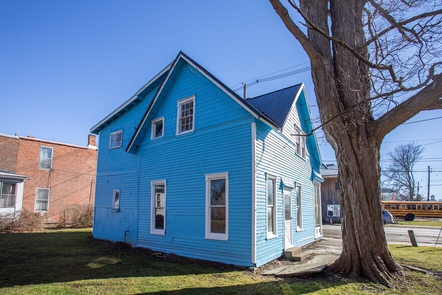 More Photos Of 11 E Hill Rd, Covington Apartments For Sale