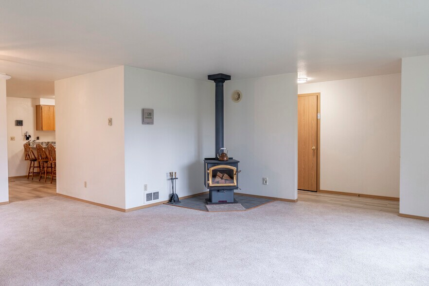 More Photos Of 20215 WA-507, Centralia Flex For Sale