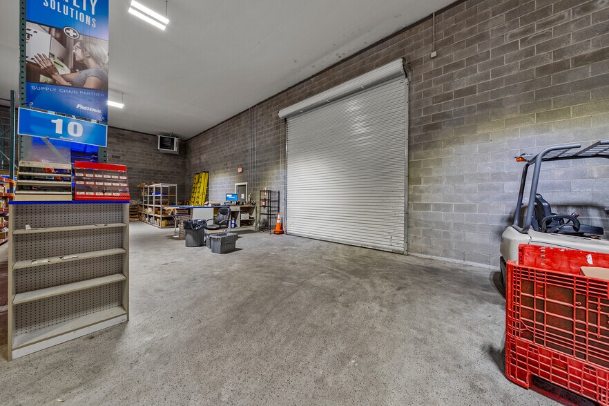 More Photos Of 1918 Bobcat Way, White City Warehouse For Sale
