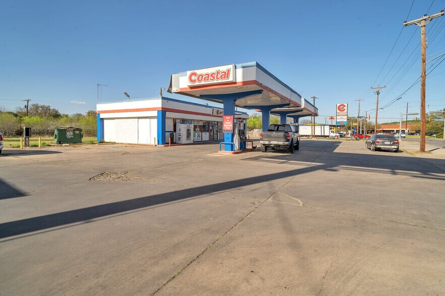 More Photos Of 3279 Nacogdoches Rd, San Antonio Convenience Store For Sale