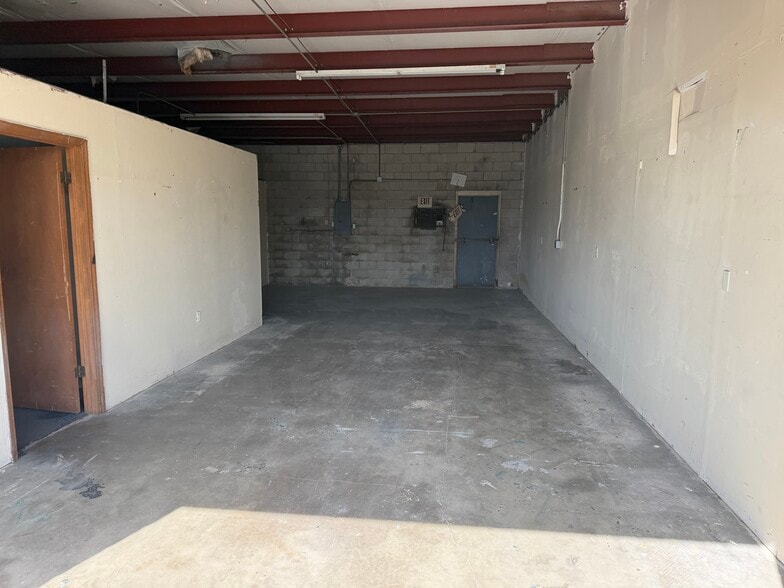 More Photos Of 1706 N Magnolia Ave, Ocala Storefront For Sale