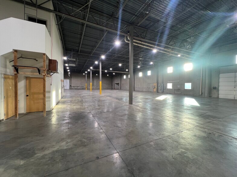 More Photos Of 501 W 900 N, North Salt Lake Warehouse For Lease