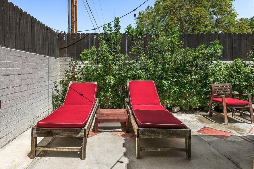 More Photos Of 520 Chuckwalla Rd, Palm Springs Apartments For Sale