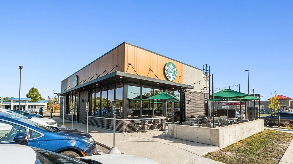 More Photos Of 3320 N Lewis Ave, Waukegan Fast Food For Sale