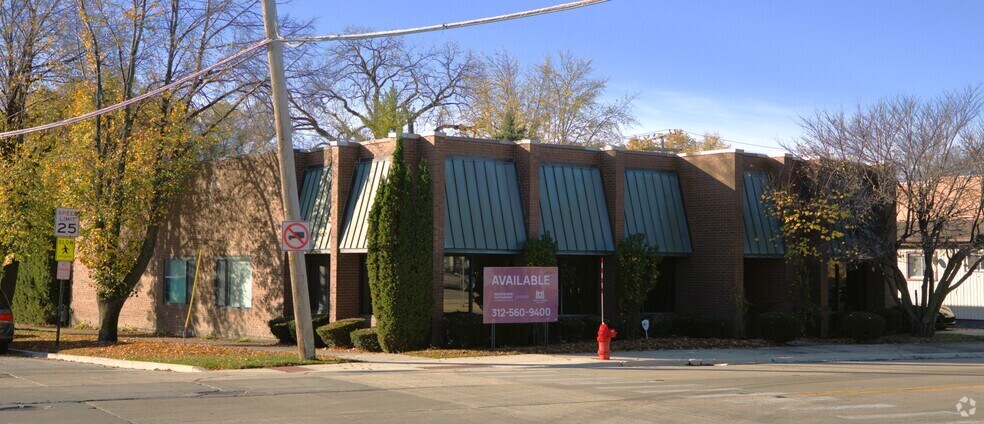Primary Photo Of 5901 Lincoln Ave, Morton Grove Office For Sale