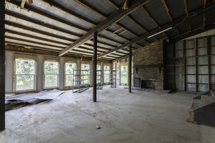 More Photos Of 2341 US Highway 231, Wetumpka Warehouse For Sale