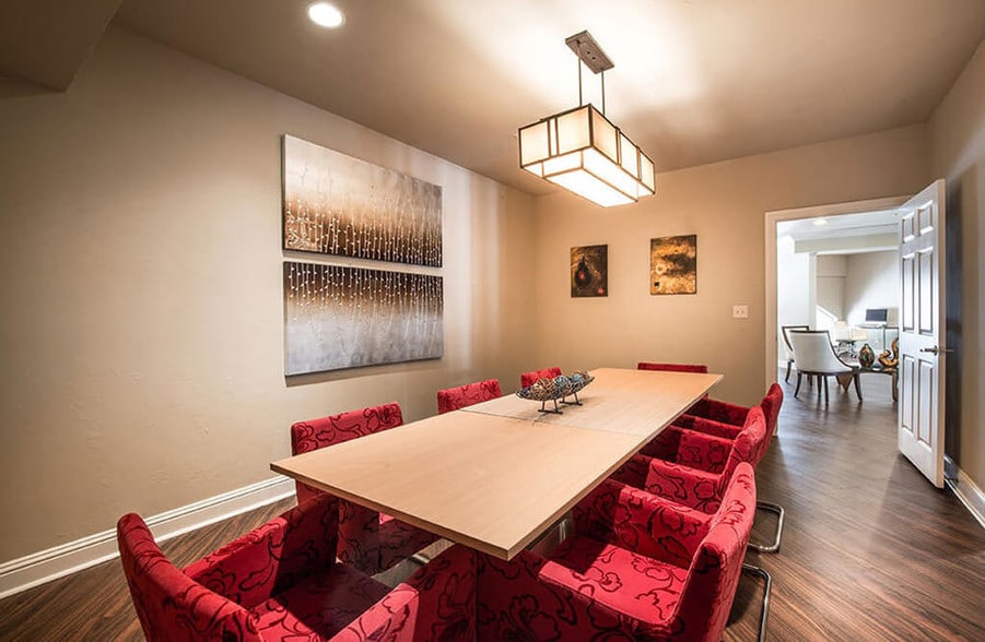 More Photos Of 301-409 N Walker Ave, Oklahoma City Apartments For Lease