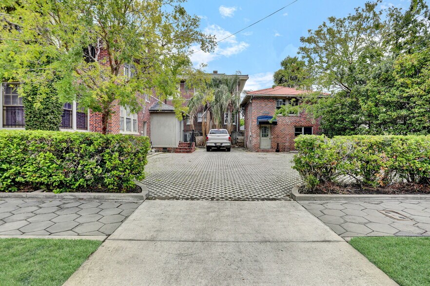 More Photos Of 2258 Riverside Ave, Jacksonville Office For Sale