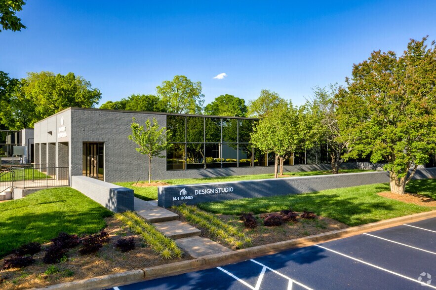 More Photos Of 5510 77 Center Dr, Charlotte Office For Lease